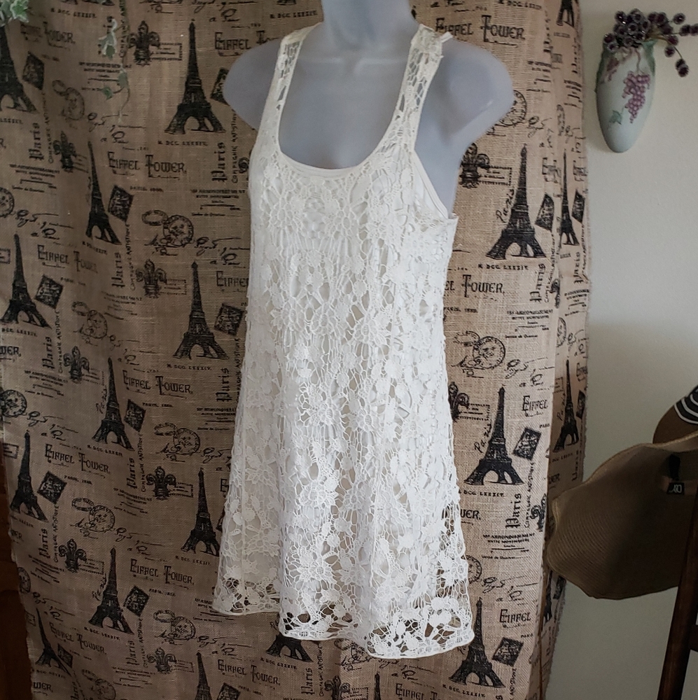 LC Lauren Conrad | Lace Dress